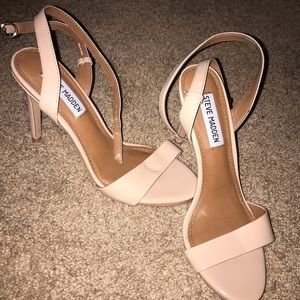 STEVE MADDEN | Tan Neutral Strappy Heels